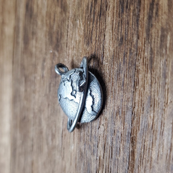 Planet Earth Collectible Sterling Silver 3d Charm P312 - Picture 2 of 3